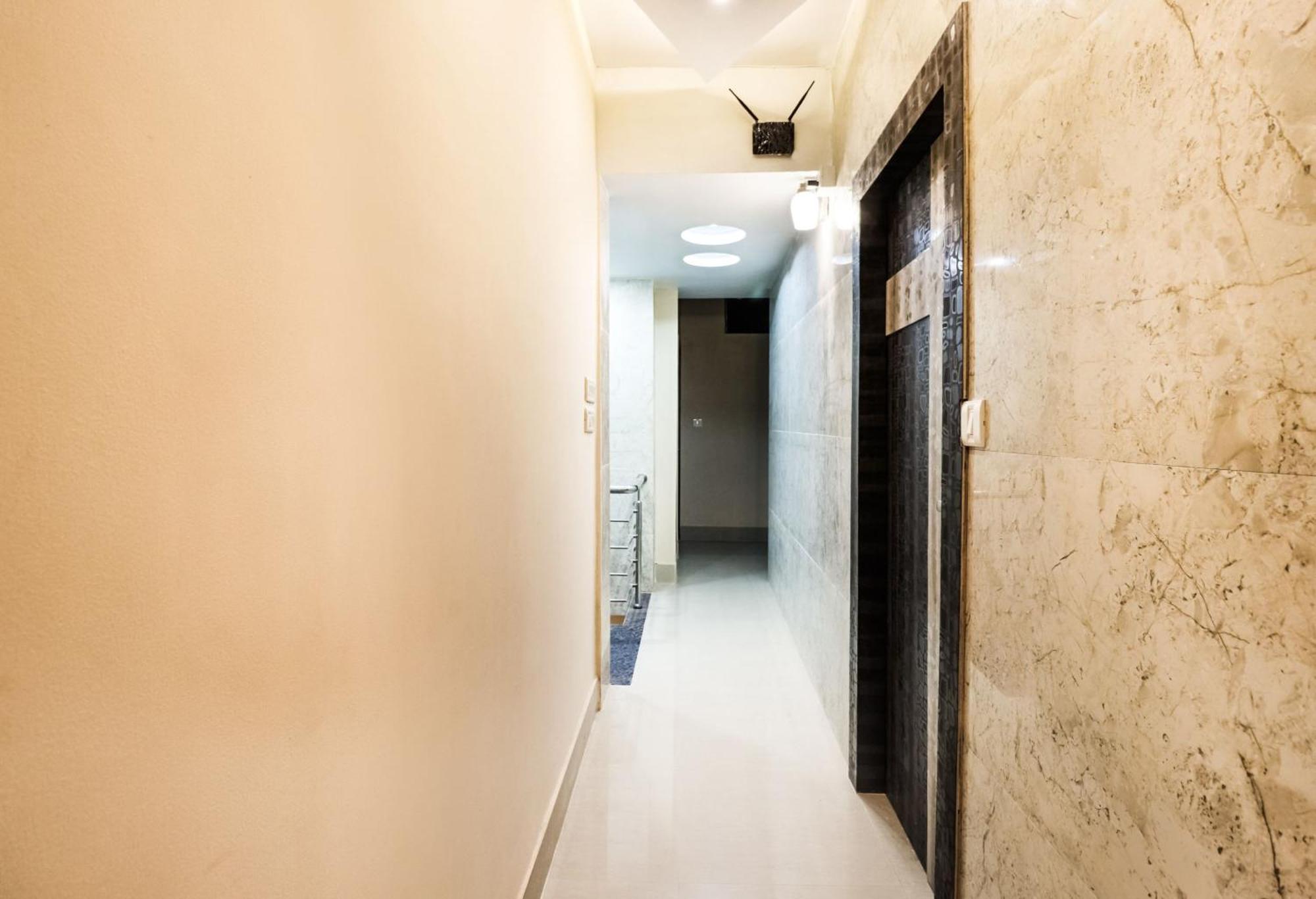 Hotel O Kuber Residency Near Birla Mandir Kolkata Eksteriør bilde